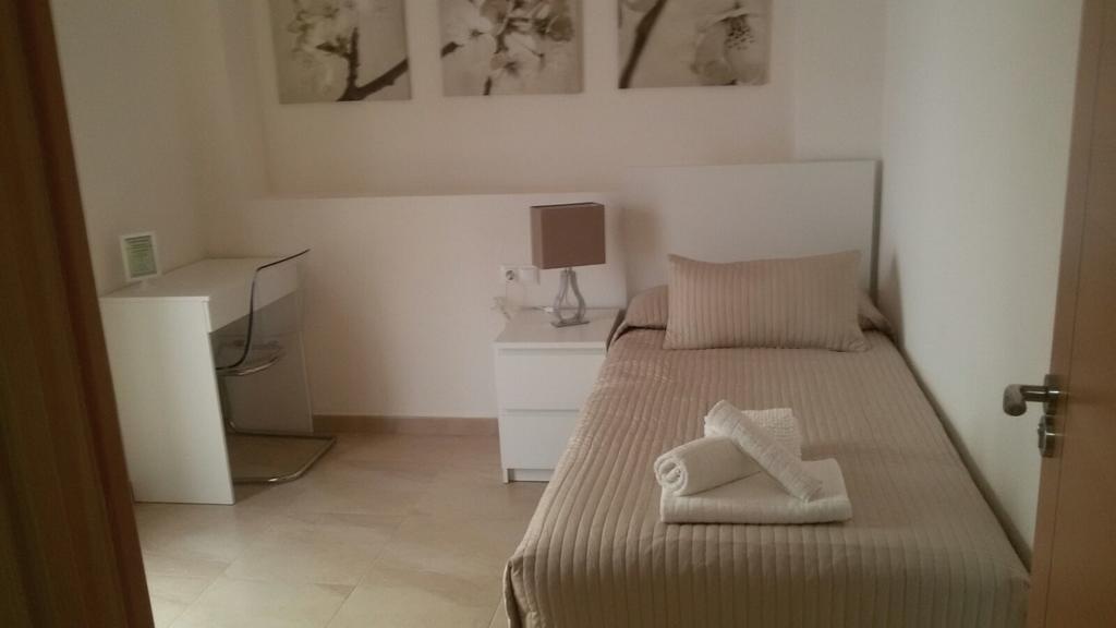Pension Alemania Alicante Room photo