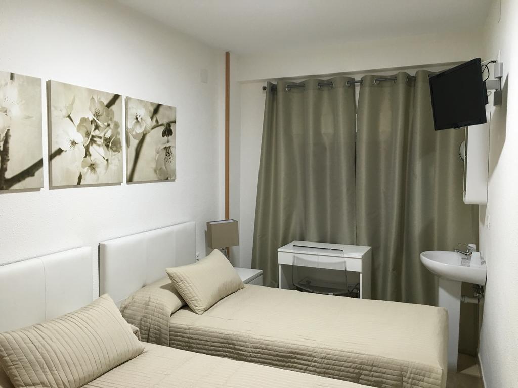 Pension Alemania Alicante Exterior photo